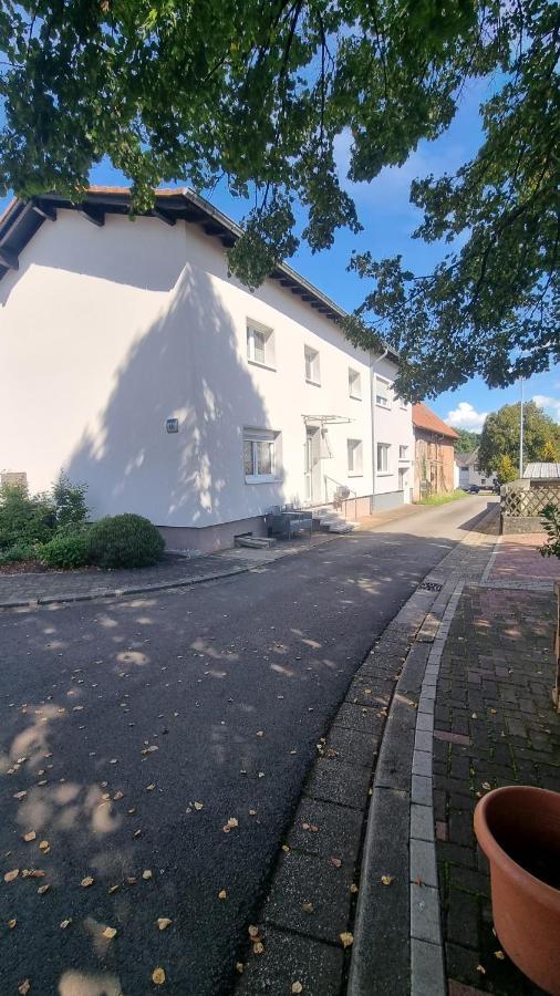 Unter Der Linde Sankt Wendel Exterior foto